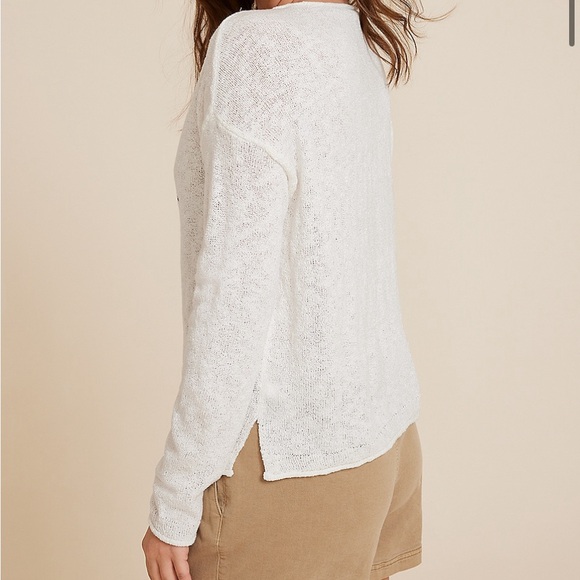 Women’s Graphic On Lake Time Sweater - Picture 3 of 4